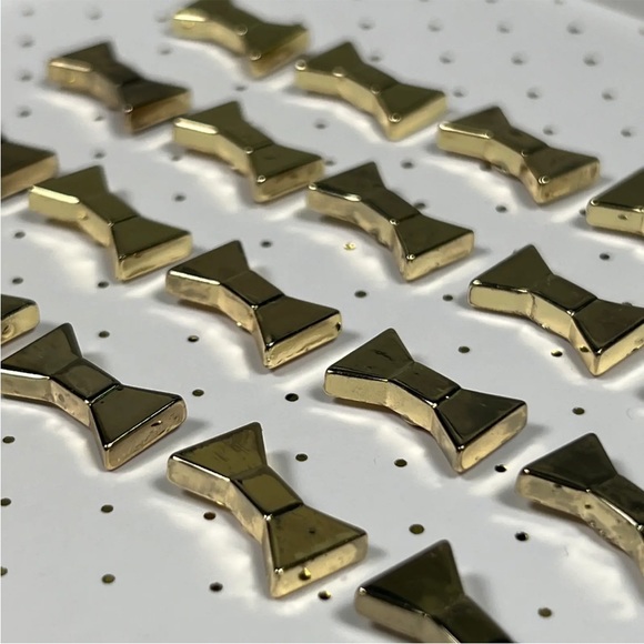 kate spade Gold Bowtie Push Pins NWT - Picture 4 of 7